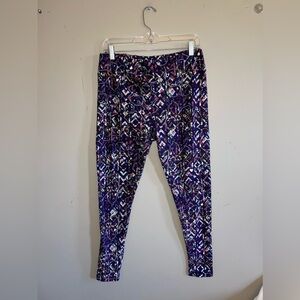 LulaRoe leggings for women. Size L (can fits 12-18). In perfect condition